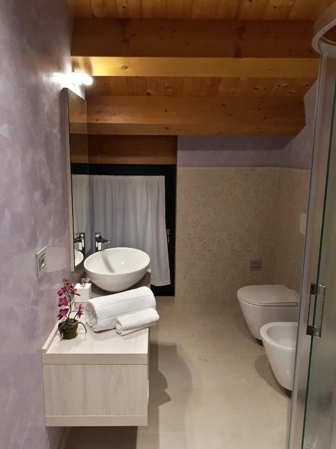 Agriturismo Cabrele Santorso Exteriör bild